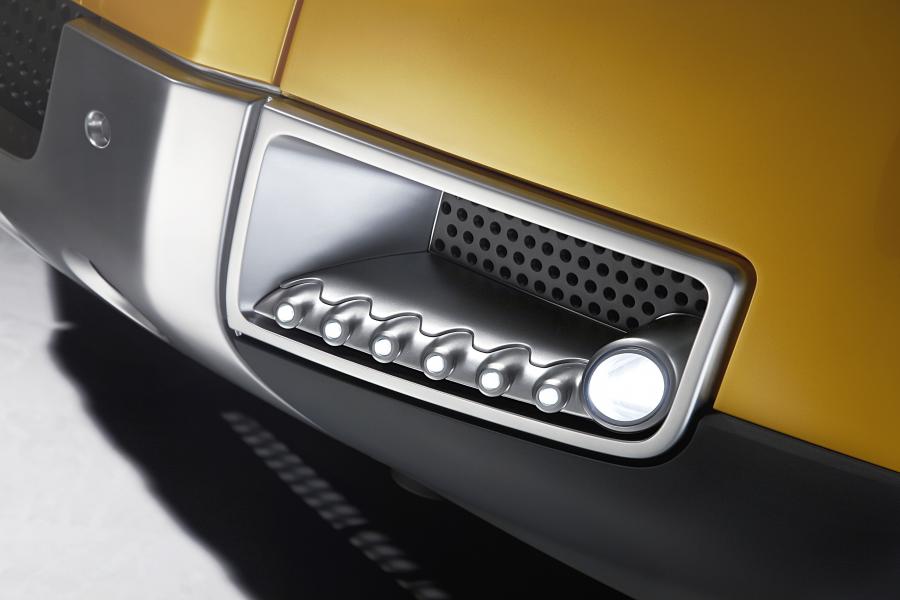  Land Rover DC100 Sport Concept 2011 года  (фото 27 из 52)
